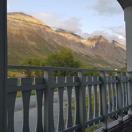 Lyngsalpan Cruise Lodge - Rodtinden Nord-Lenangen 외부 사진
