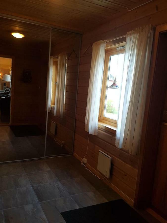 Lyngsalpan Cruise Lodge - Rodtinden Nord-Lenangen 외부 사진